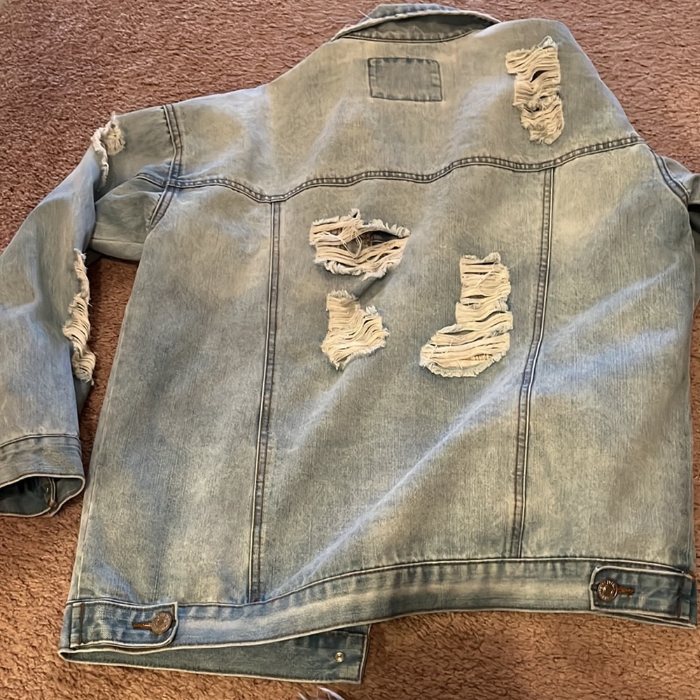 Jean jacket - Picture 2 of 3
